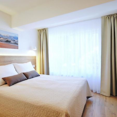 Relax Aparthotel Kolobrzeg Bagian luar foto
