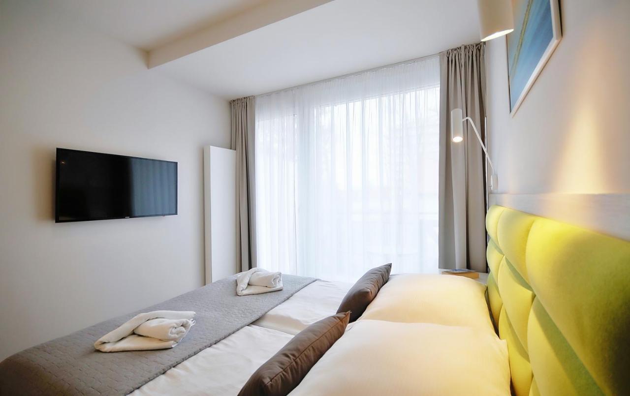 Relax Aparthotel Kolobrzeg Bagian luar foto