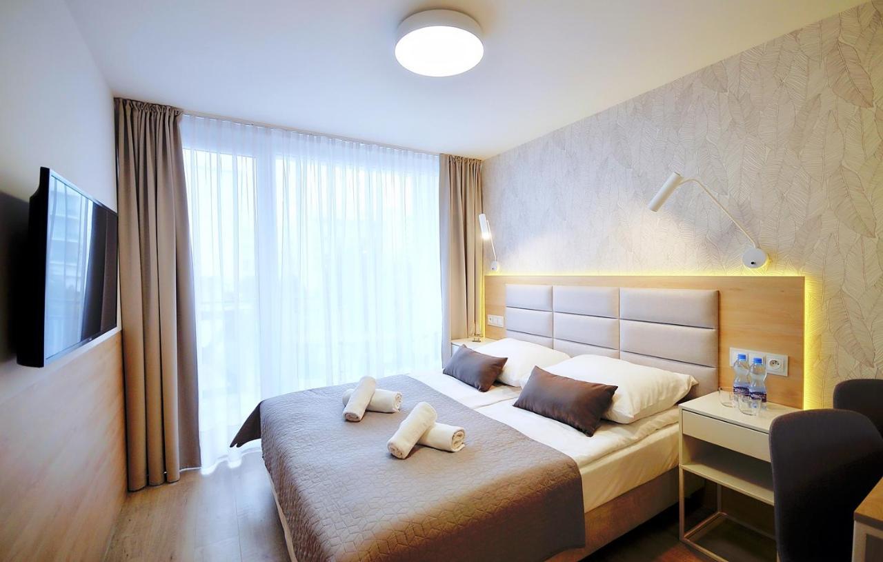 Relax Aparthotel Kolobrzeg Bagian luar foto